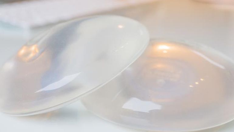 Ενθέματα σιλικόνης: Ο ρόλος τους στην χειρουργική μαστού